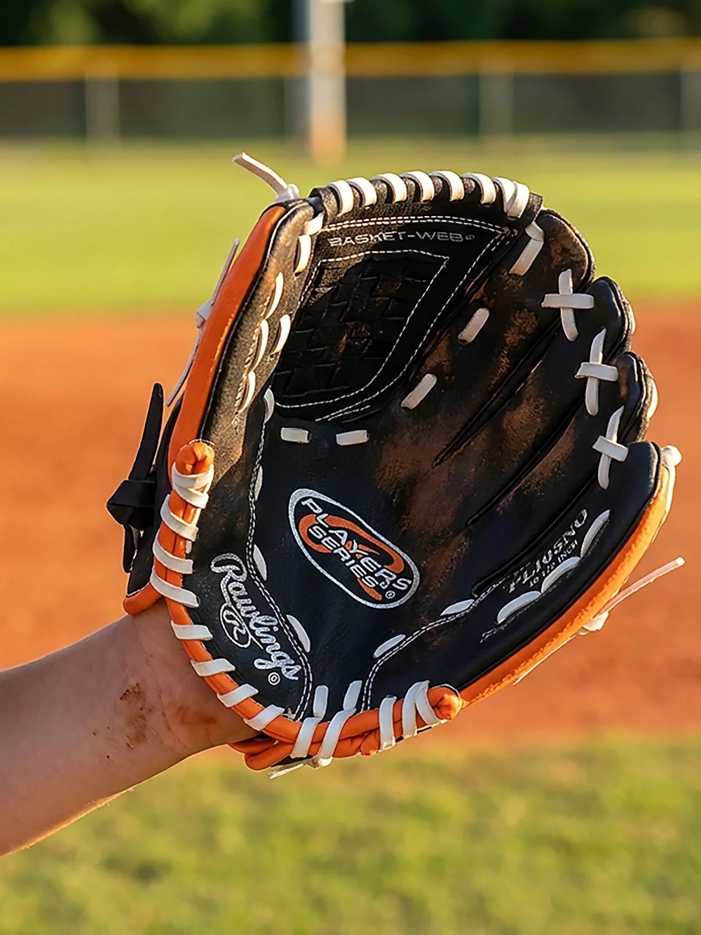 Rawlings Black & Orange Youth Baseball Glove 10.5in - Right Hand Throw - Picture 8 of 9